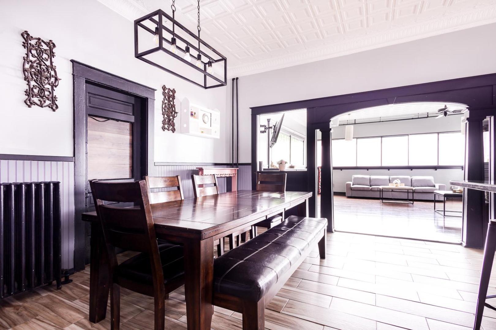 The Pub- 8Br Free Parking, Minutes From Falls & Casino Niagara Falls Luaran gambar
