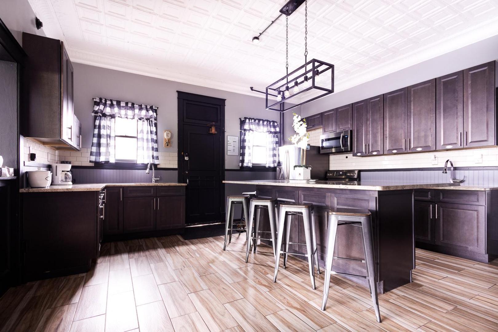 The Pub- 8Br Free Parking, Minutes From Falls & Casino Niagara Falls Luaran gambar