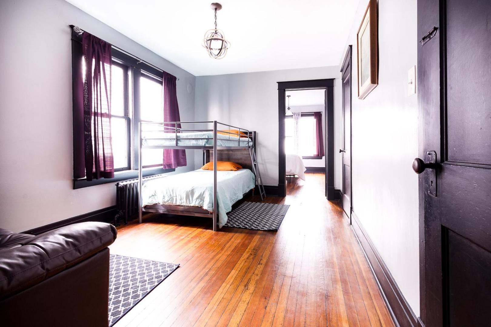 The Pub- 8Br Free Parking, Minutes From Falls & Casino Niagara Falls Luaran gambar