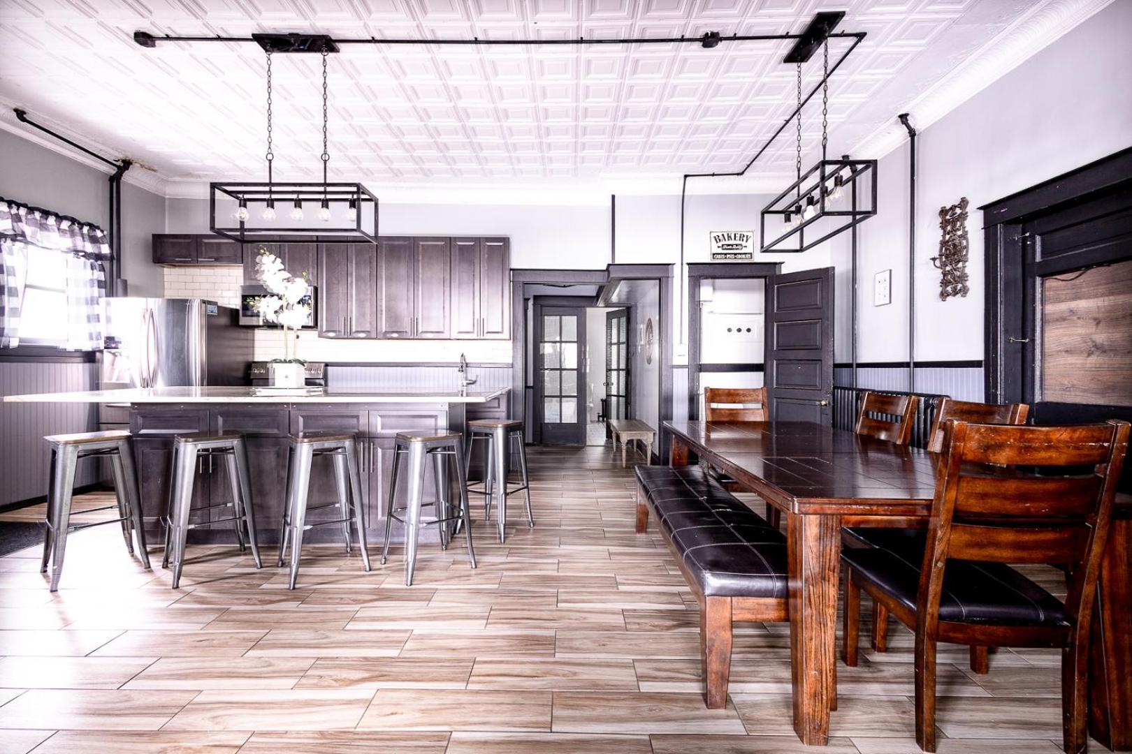 The Pub- 8Br Free Parking, Minutes From Falls & Casino Niagara Falls Luaran gambar