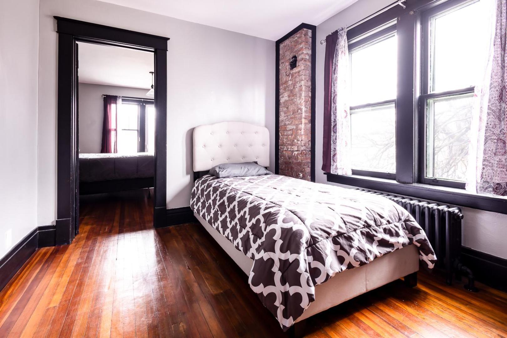 The Pub- 8Br Free Parking, Minutes From Falls & Casino Niagara Falls Luaran gambar